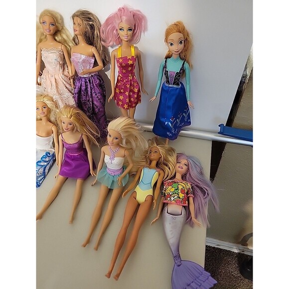 Huge lot Barbie Doll 16 pc Some maybe Disney - Picture 5 of 12